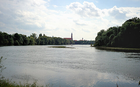 Donau mit Blick auf Straubing